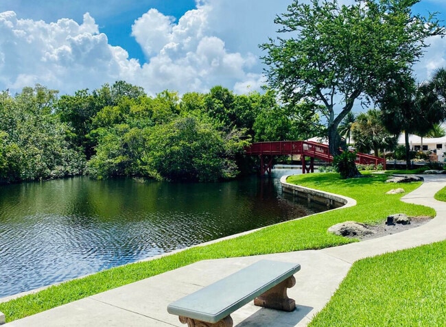 Photo - 891 Hickory Terrace