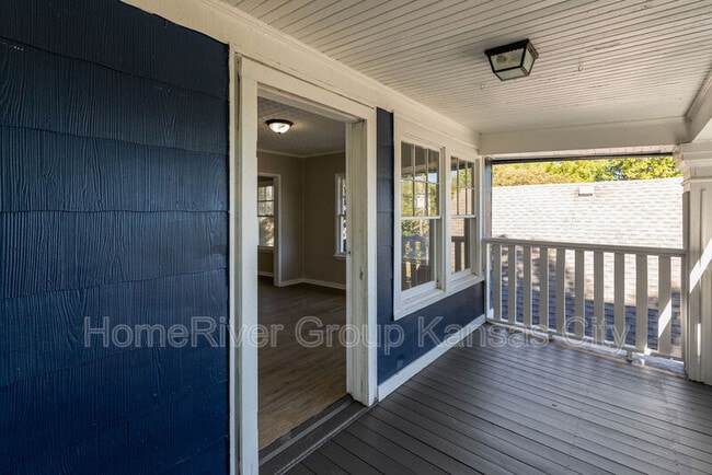 Building Photo - 4002 Tracy Ave Unit #2 Rental