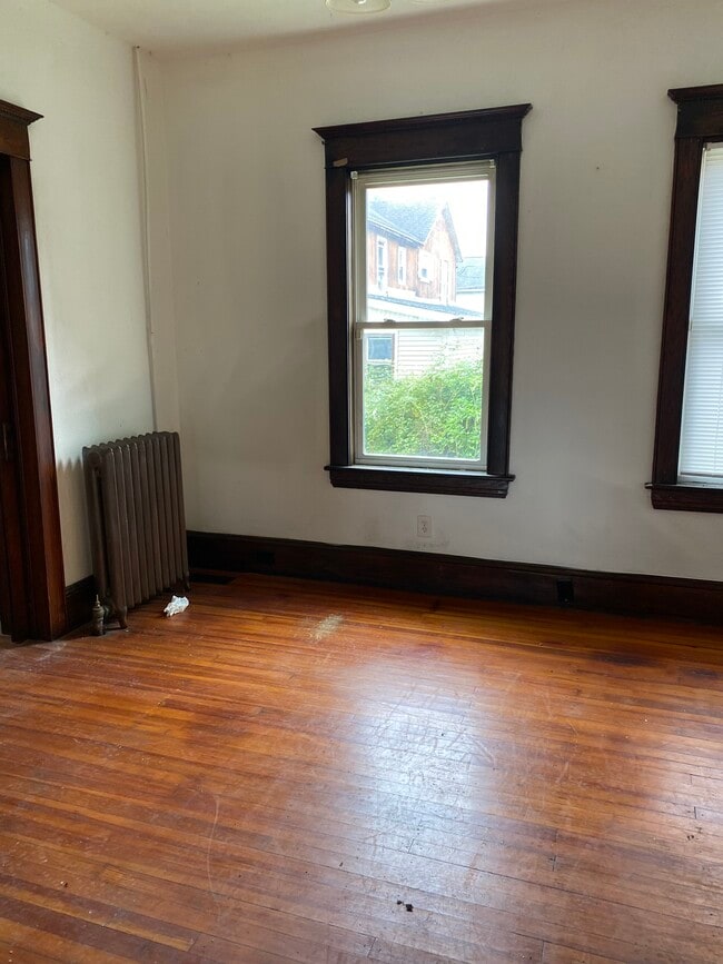 Photo - 132 Cherry St