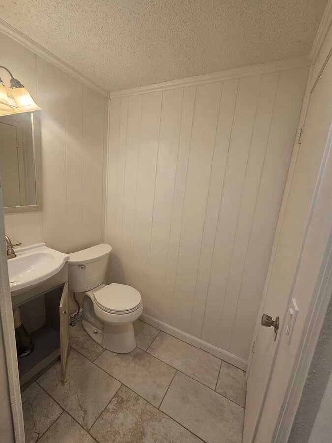 Photo - 2703 West 24th Street Unit 2703 W 24th, Apt E