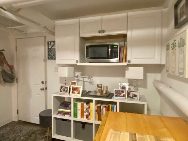 Photo - 90 Charles St