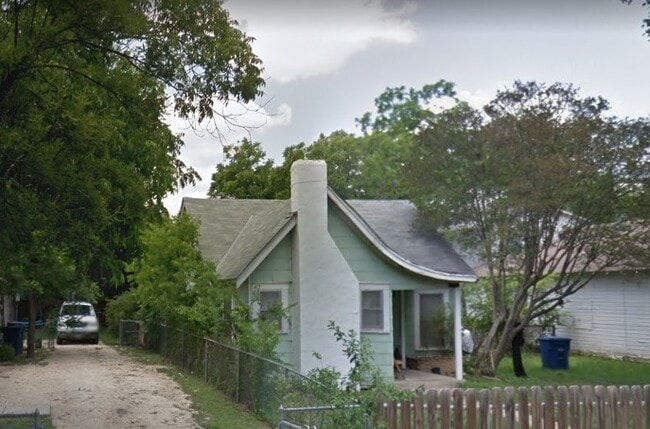 Photo - 1015 King Ave