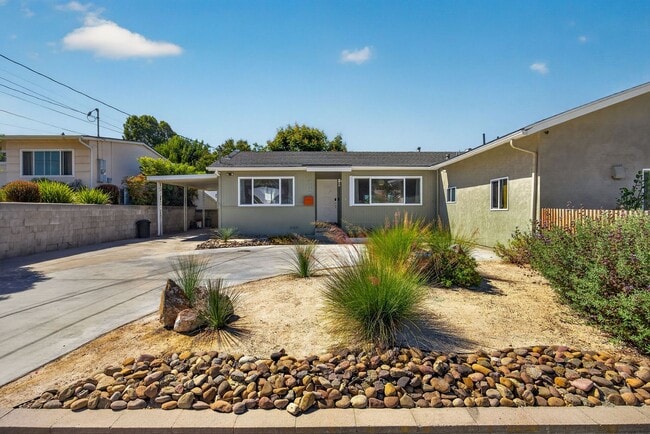 7935 El Paso St