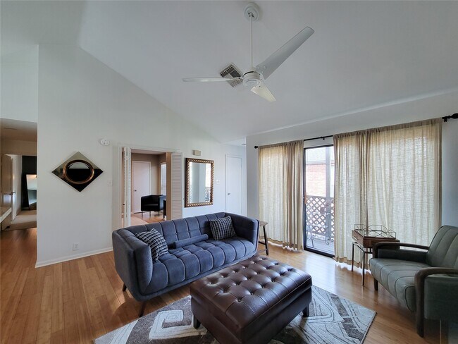 Photo - 2829 Timmons Ln Unit 188