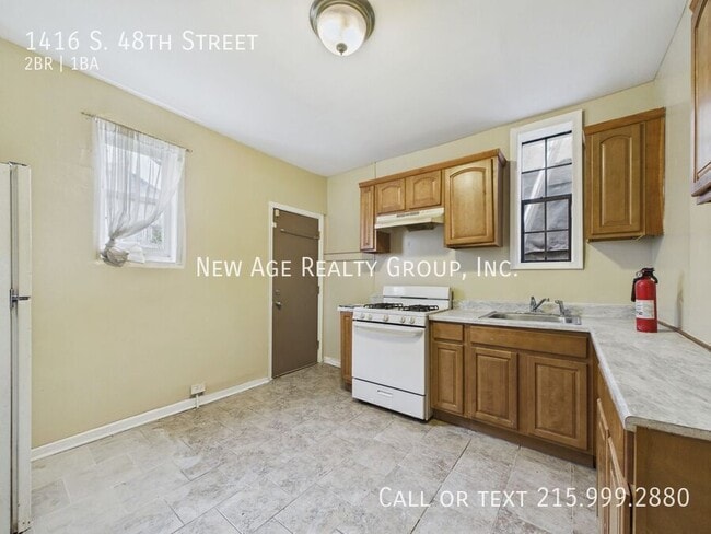 Building Photo - 1416 S 48th St