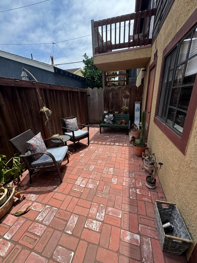 Building Photo - 604 8th St Unit 604 8th St.