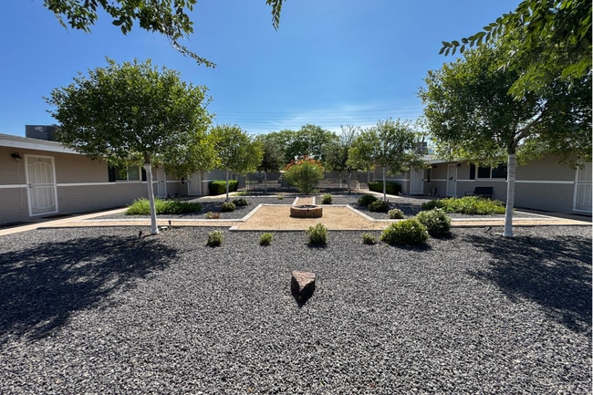 Photo - 1325 N 48th St Unit 1325 N 48th St  2