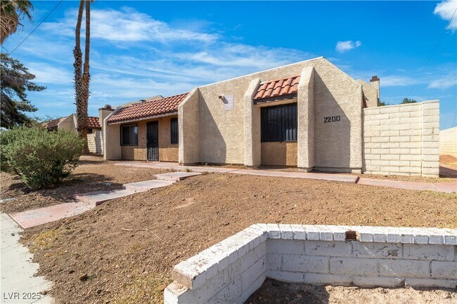 Building Photo - 2200 Venus Ave Unit C Rental