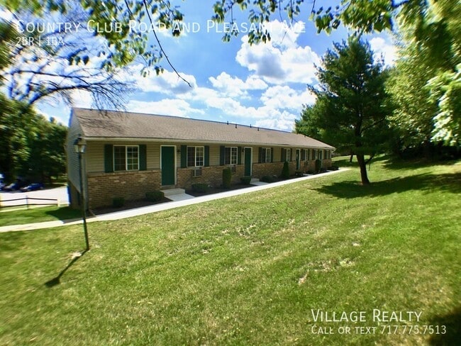 Building Photo - 605 Country Club Rd Unit B
