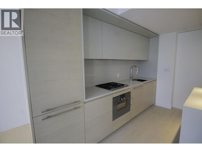 1289 Hornby St Unité 2002