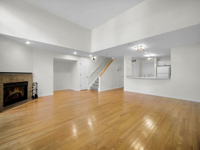Photo - 4934 S Cornell Ave Unit G