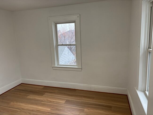 Photo - 334 Midland Ave