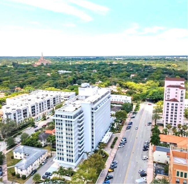 Photo - 700 Biltmore Way Unit 1218