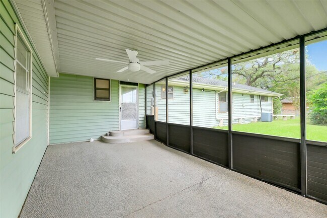 Photo - 3605 Longherridge Dr