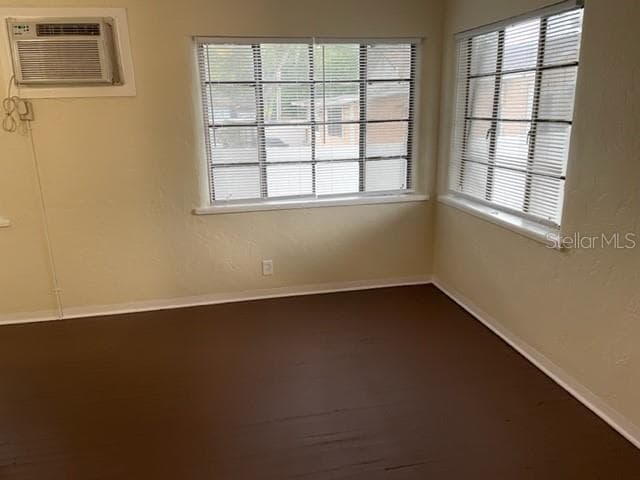 Photo - 4843 Haines Rd N