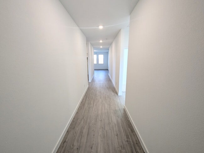 Photo - 426 Lone Star Dr