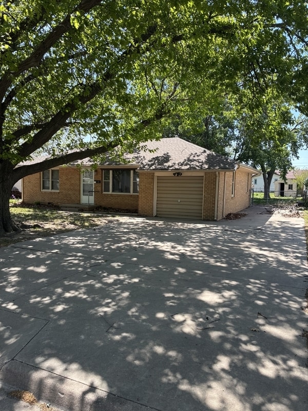 Building Photo - 77 Faircrest Dr