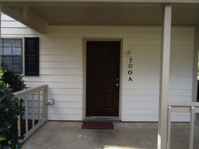 Building Photo - Archdale Townhomes