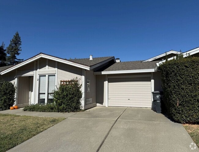 Building Photo - Adorable 2/2 Pocket Area Half-Plex!  PLEAS... Rental