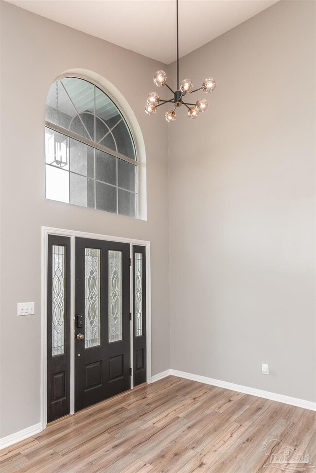 Photo - 1301 E Cross St