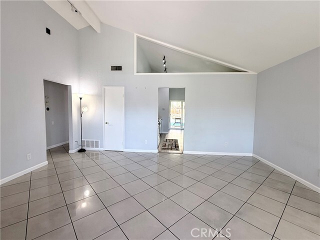 Photo - 27391 Pinavete