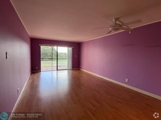 Building Photo - 9355 SW 8th St Unit 320 Rental