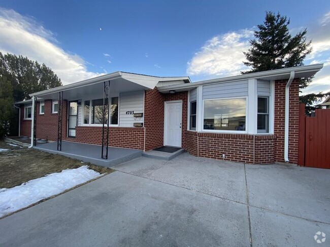 Building Photo - 4703 E 17th St Rental