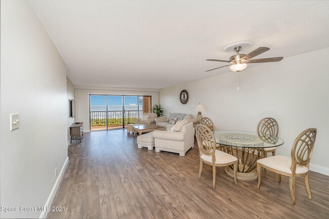 Photo - 995 N Hwy A1A Unit 206