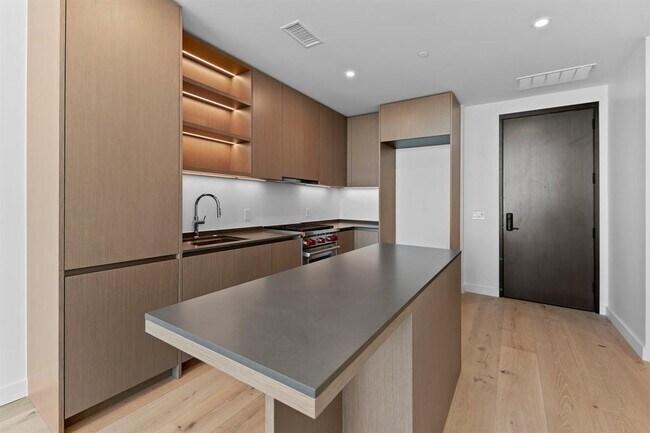 Photo - 610 Davis St Unit 5206