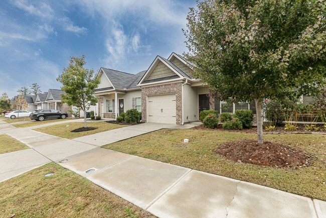 Photo - 950 Erika Ln