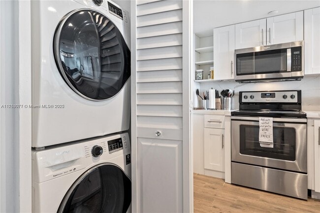 Photo - 400 S Pointe Dr Unit 1102