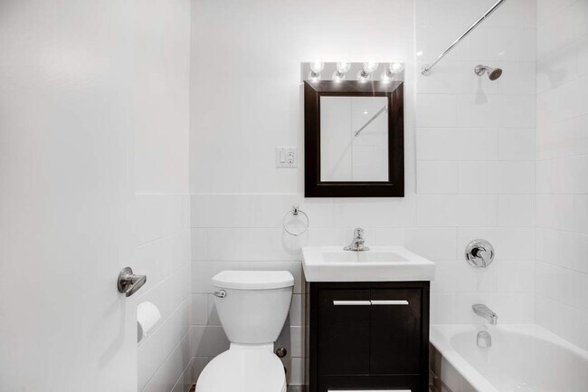 Photo - 345 Lonsdale