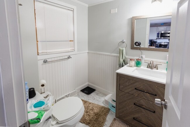 Photo - 176 Court St