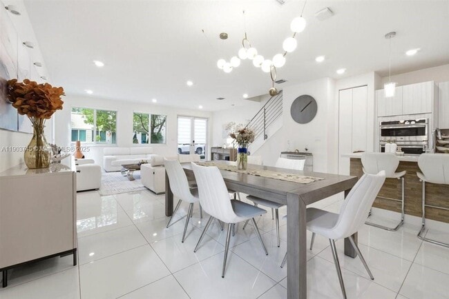 Photo - 6611 NW 102nd Path