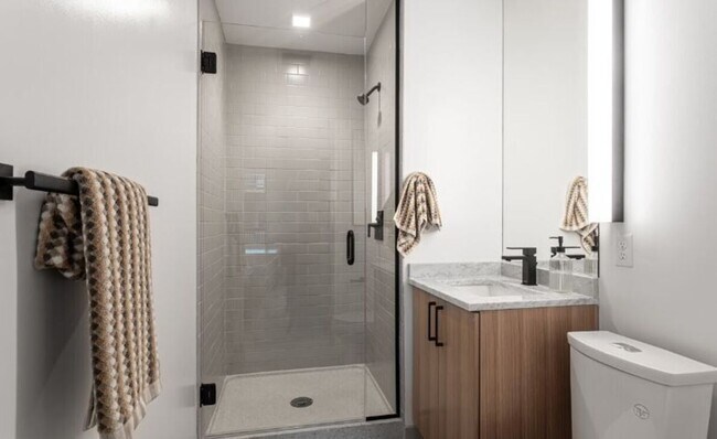 Photo - 95 Gardner St