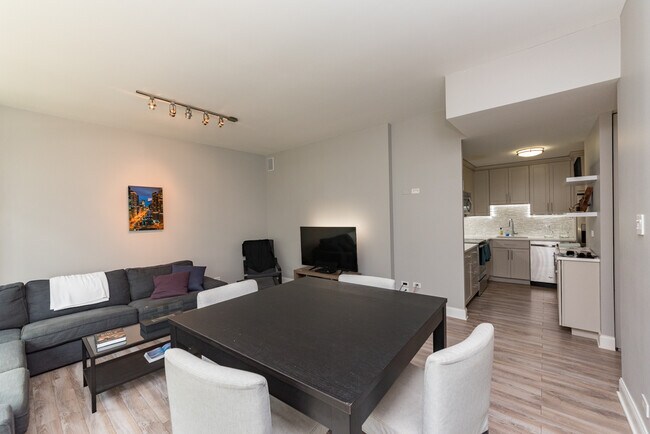 Photo - 211 E Ohio St Unit 618