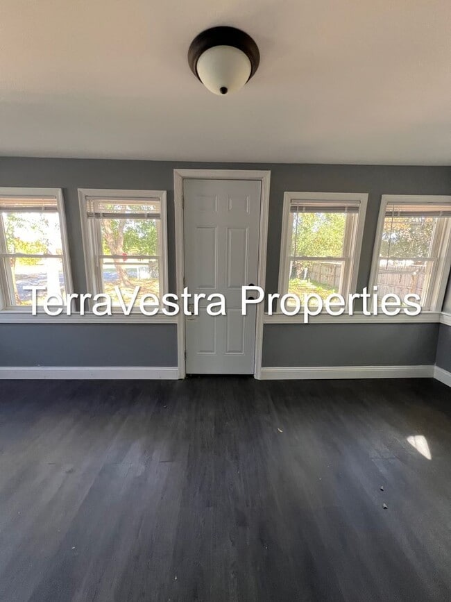 Photo - 3 Bed Single Family in Deepwater! Eligible for $500 Security Deposit.