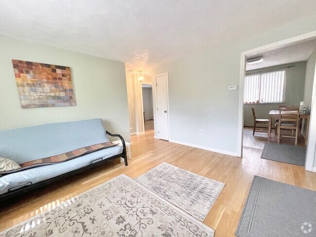 Building Photo - 5 Centre St Unit 31 Rental