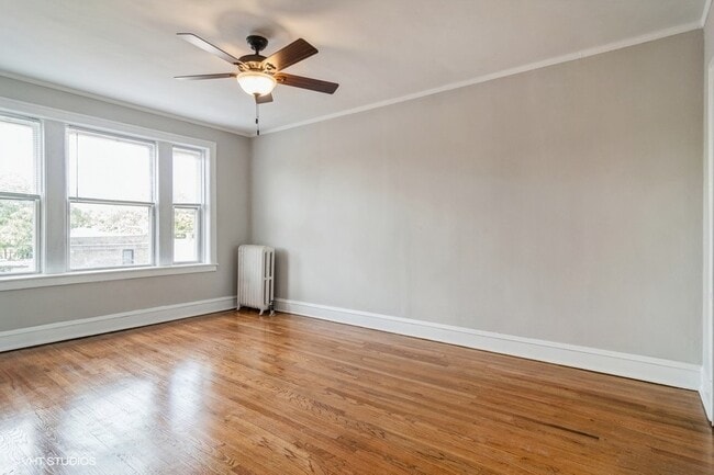 Photo - 3806 W Irving Park Rd Unit 5