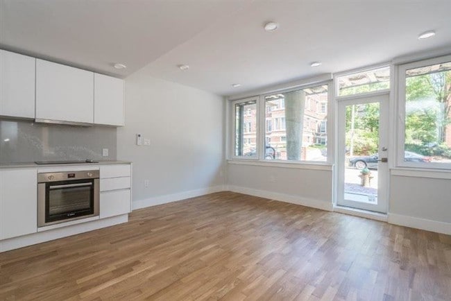 Photo - 334 Harvard St Unit H7