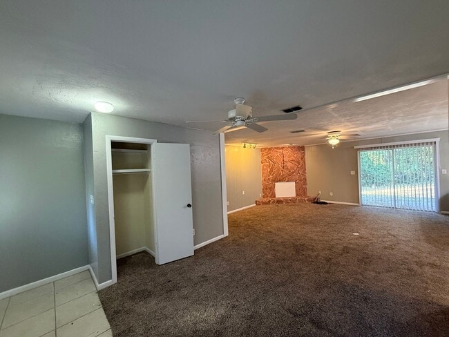 Photo - Comfortable SW Gainesville Home with Large Yard