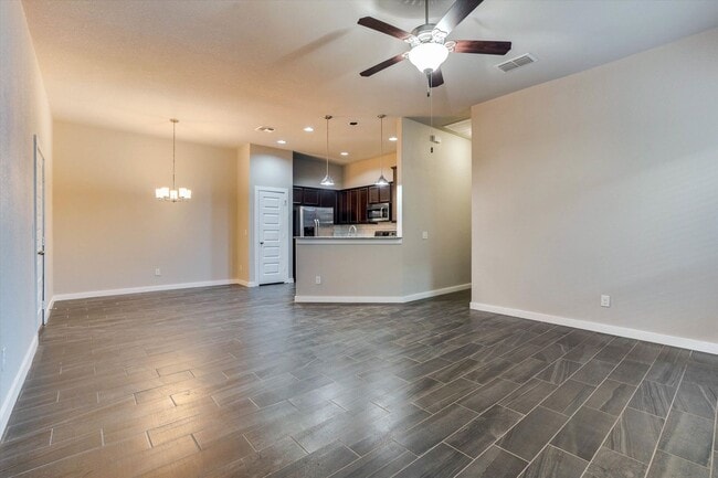 Photo - BEAUTIFUL 3 BEDROOM TOWNHOUSE LOCATED IN BASTROP, TEXAS!