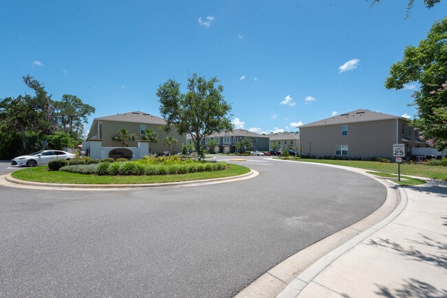 Photo - 35 Vista Oaks Ln