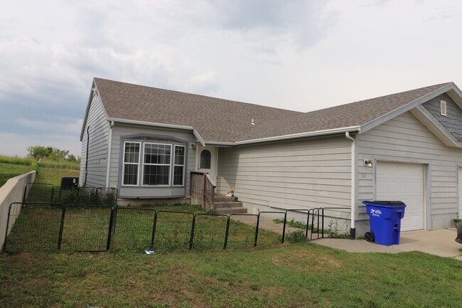 Spacious Town House for Rent - Spacious Town House for Rent