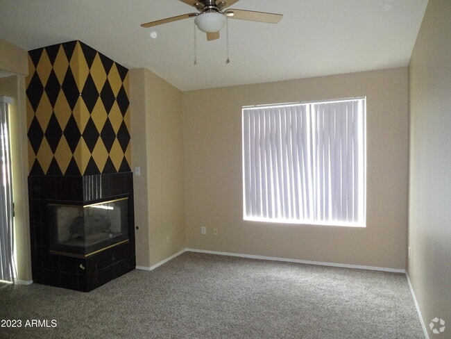 Building Photo - 2929 W Yorkshire Dr Unit 2016 Rental