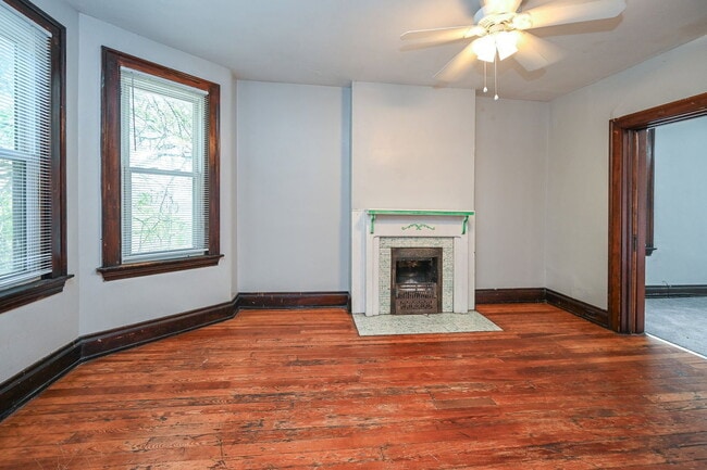 Photo - 2125 W Clifton Ave Unidad B