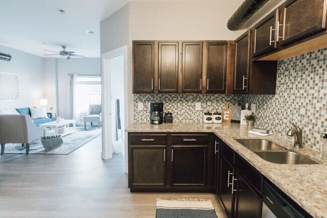 202 E Main St Unit SI ID1397961P