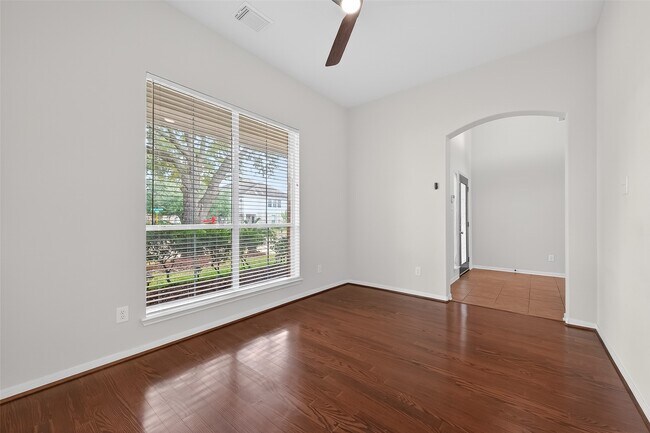 Photo - 14335 Plum Springs Dr