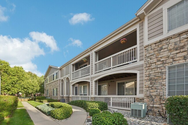 Photo - 4271 S Blackhawk Cir Unit 2C