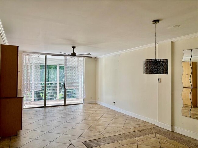 Building Photo - 2998 NW 48th Terrace Unit 431